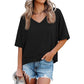 🌿 Dam V-ringad blus med halv ärm – patchwork-fåll, avslappnad passform & perfekt för jeans, kjol & shorts, unik & bohemisk 🧵