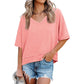 🌿 Dam V-ringad blus med halv ärm – patchwork-fåll, avslappnad passform & perfekt för jeans, kjol & shorts, unik & bohemisk 🧵