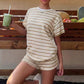 🔥 Tidsbegränsat erbjudande! 🔥 2-delars vintage-set – randig topp & högmidjade shorts, framhäver midjan & förlänger benen 💃
