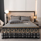 🧺🛏️ Linge de lit en coton doux – Finition volantée, lavable en machine sans repassage, garde sa douceur lavage après lavage, pour des nuits enveloppées de fraîcheur et de poésie ☁️📜