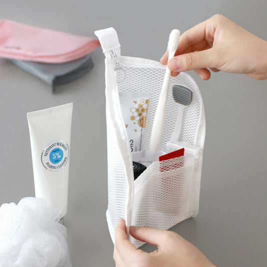 🧳✨ Trousse de toilette – Légère, compacte et organisée, rangez vos essentiels en un clin d’œil, pour voyager léger sans rien oublier 🧴💼