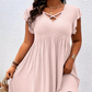 🌾🎀 Robe cintrée à volants – Encolure V délicate, taille marquée, coupe qui tourne, pour un look romantique au quotidien comme en soirée 🧺🌙