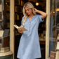🏖️ 50 % RABATT! 👗 Avslappnad V-ringad klänning – fickor, andningsbar & smickrande passform, din sommarfavorit 🌿