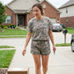 Plus size camo topp & shorts-set 🌿 Ledig passform, mjukt tyg – enkelt, snyggt & redo för äventyr ✨