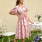 🌿 Bekväm blommig maxiklänning – V-ringad, med volangärmar & bälte i midjan, smickrande passform & perfekt för resa, strand & brunch 🧳