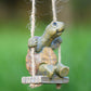 🐢✨ Décoration tortue sur balançoire – Ludique, pleine de charme, une touche de poésie 🌿🎀