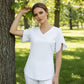🌿👗 Blouse fluide col V – Manches flutter, silhouette flatteuse, facile à porter seule ou sous une veste, du bureau au dîner 🕊️👜