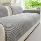 🛋️☁️ Housse de canapé en coton velours ultra-douce et antidérapante – Toucher sublime, fixation sûre, donnez une seconde vie élégante à votre canapé sans craindre les griffes ni les taches 🐾🍷