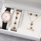 💎🌷 Set bijoux et montre coordonné – Design floral raffiné, métal hypoallergénique, harmonie parfaite du poignet aux oreilles, sublimez votre look en un clin d’œil, sans chercher à assortir chaque pièce ✨👗