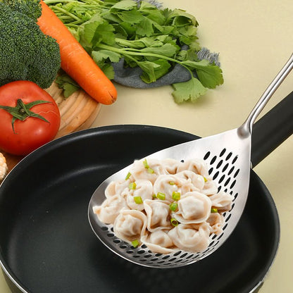 🥄🍟 Écumoire en inox qualité alimentaire – Égouttage rapide, manche long résistant à la chaleur, polyvalente pour friture, soupes et pâtes, facile à nettoyer, l’outil indispensable des cuisines françaises 🍝🔥